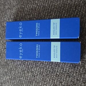 EYEKO BRAND WOMEN'S TWEEZERS BUNDLE OF 2